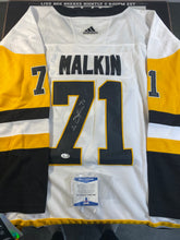 Load image into Gallery viewer, 2024 P-SPORTSCARDS24'S PREMIUM AUTOGRAPHED MULTI-SPORT JERSEY (1) RANDOM DIVISION #27