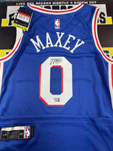 Load image into Gallery viewer, 2026 P-SPORTSCARDS24'S PREMIUM AUTOGRAPHED NBA FULL SIZE BASKETBALL JERSEY (1) RANDOM TEAM #5/25