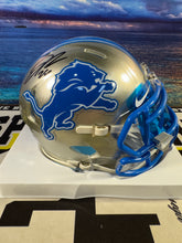 Load image into Gallery viewer, 2026 PREMIUM AUTOGRAPHED NFL FOOTBALL MINI HELMET BOX BREAK (1) RANDOM DIVISION #10