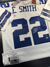 Load image into Gallery viewer, 2026 LICENSED SIGNED AUTOGRAPH NFL FOOTBALL JERSEY LIVE BOX RANDOM TEAM #1/25
