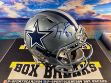 Load image into Gallery viewer, 2026 PREMIUM AUTOGRAPHED FULL SIZE FOOTBALL HELMET BREAK (1) RANDOM TEAM #4/25

